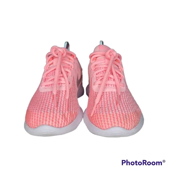 NIKE Girls Revolution 4 Sneakers - Picture 2 of 9